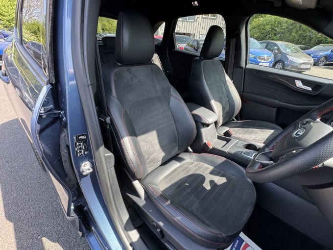 2025 Ford Kuga