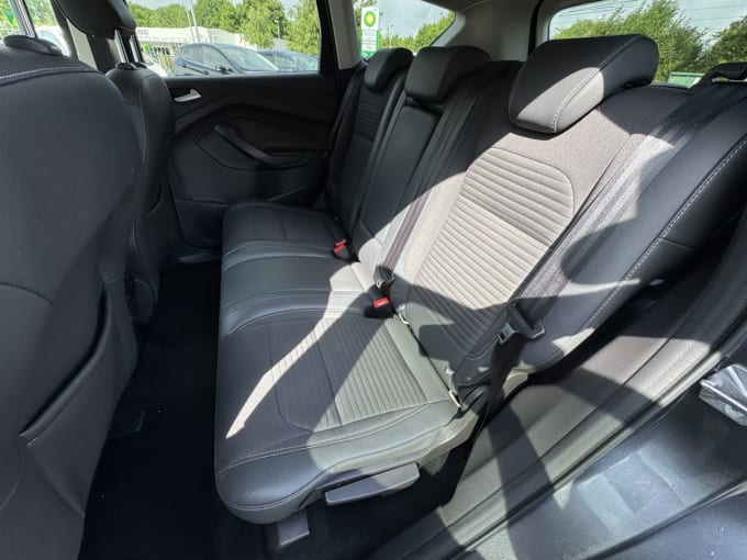 2025 Ford Kuga