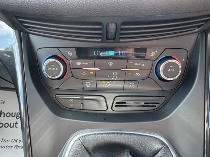 2025 Ford Kuga