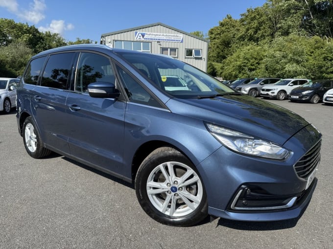 2025 Ford Galaxy