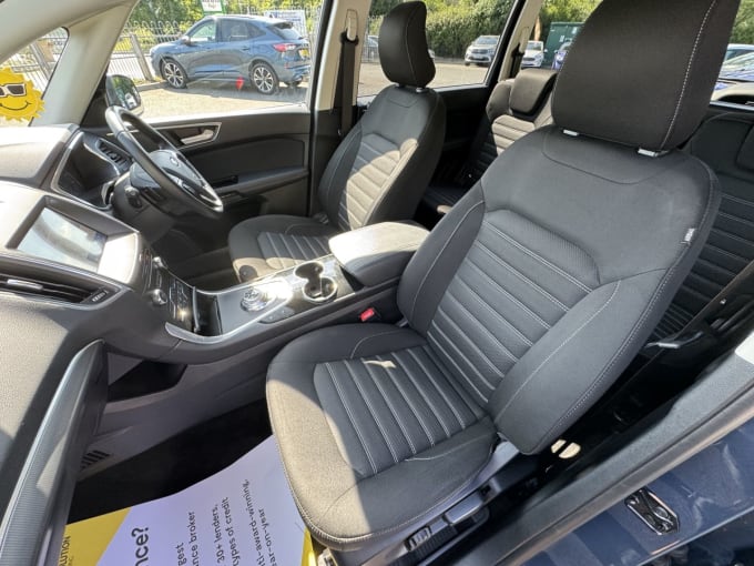2025 Ford Galaxy