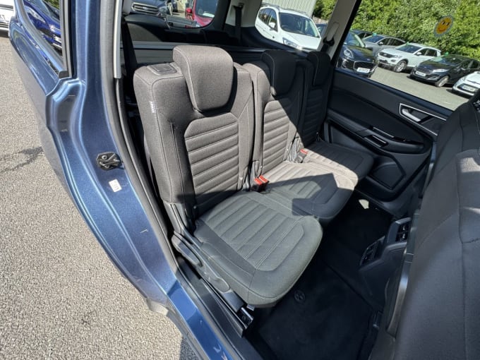 2025 Ford Galaxy