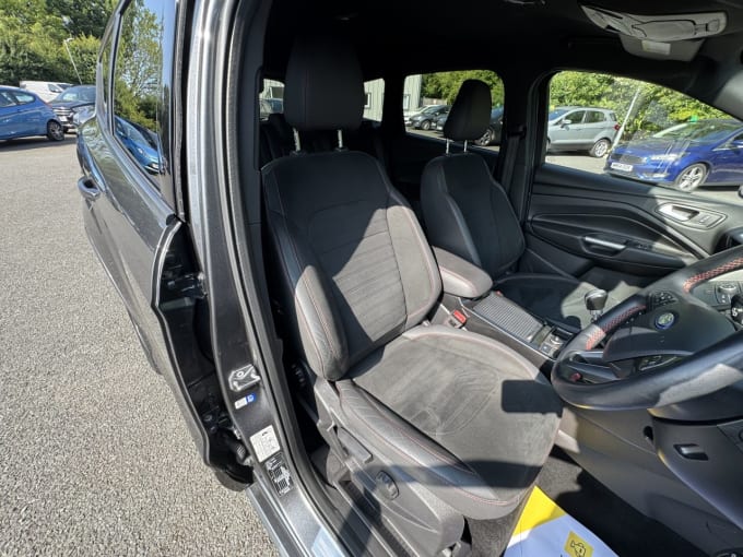 2025 Ford Kuga