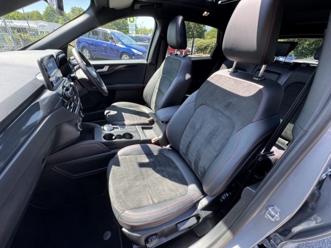 2025 Ford Kuga