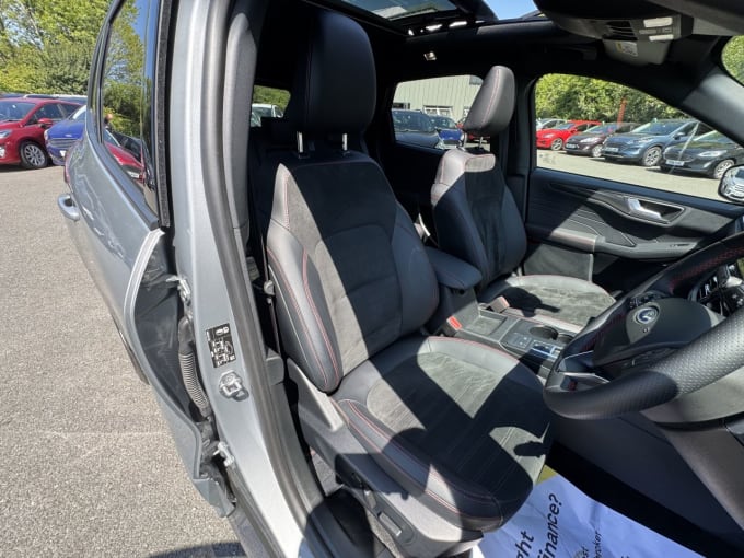 2025 Ford Kuga