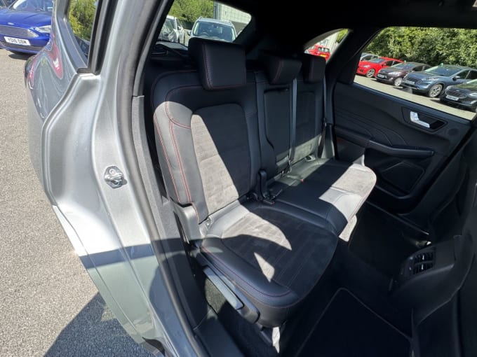 2025 Ford Kuga