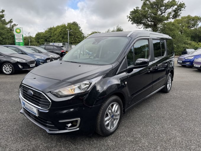 2025 Ford Grand Tourneo Connect