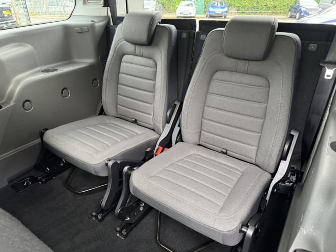 2025 Ford Grand Tourneo Connect