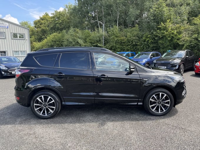 2025 Ford Kuga