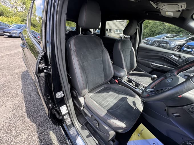 2025 Ford Kuga