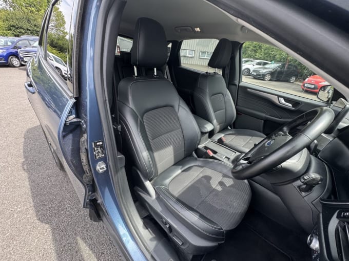 2025 Ford Kuga