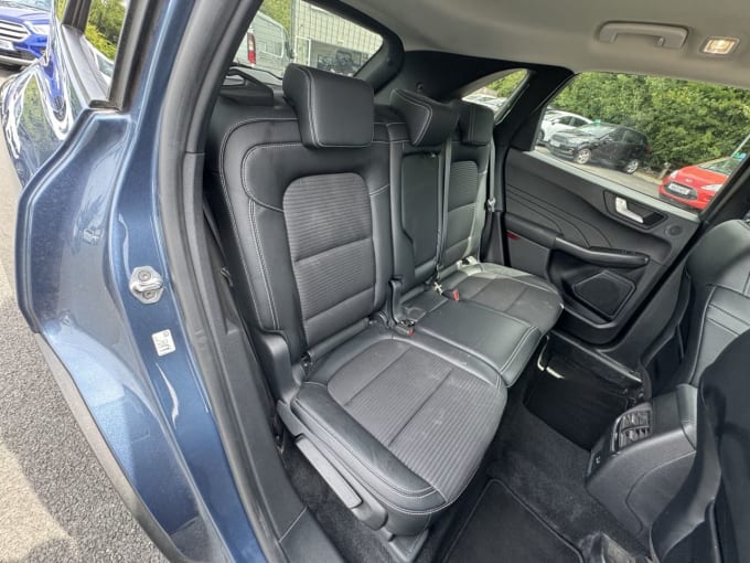 2025 Ford Kuga