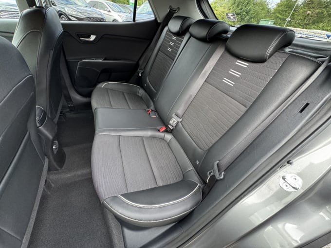 2025 Kia Stonic