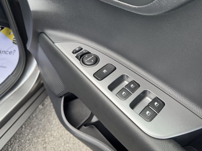 2025 Kia Stonic