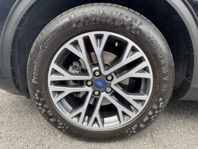 2025 Ford Kuga