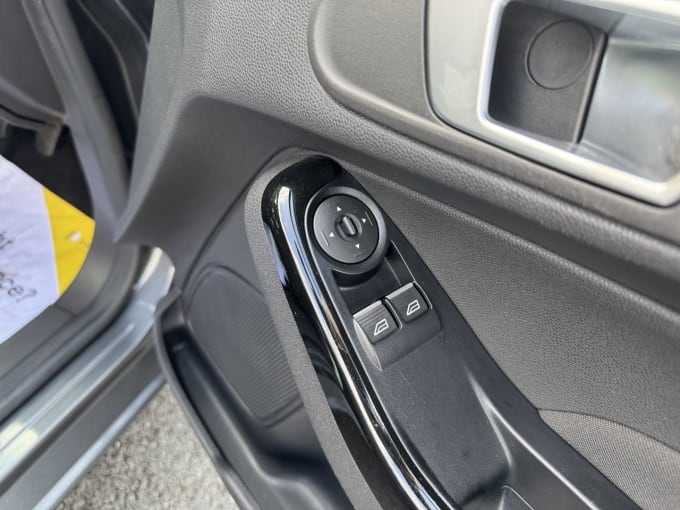 2025 Ford Fiesta