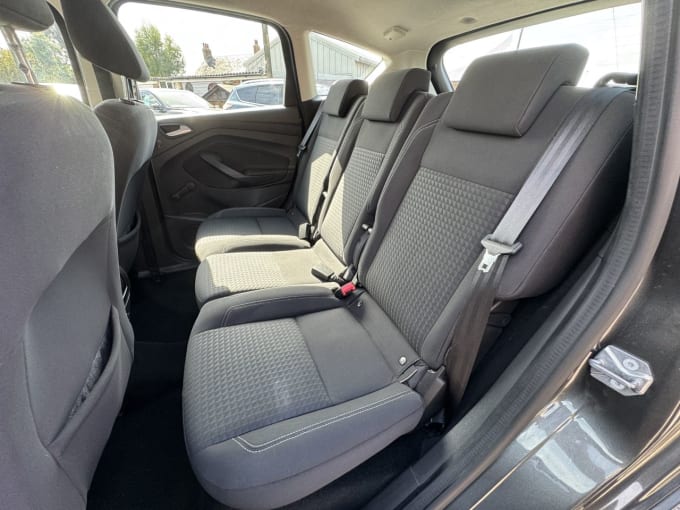 2025 Ford C-max