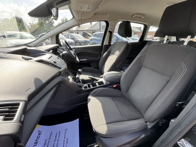 2025 Ford C-max