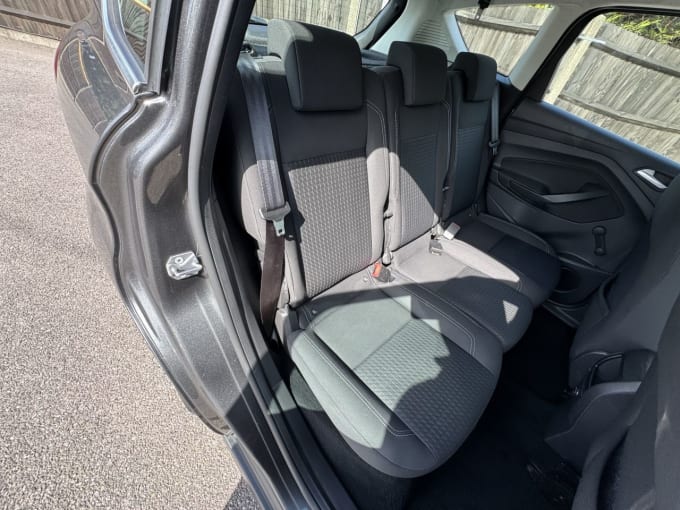 2025 Ford C-max