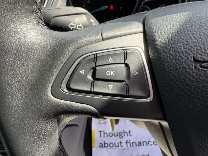 2025 Ford C-max
