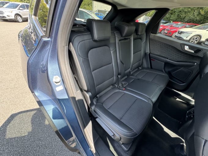 2025 Ford Kuga