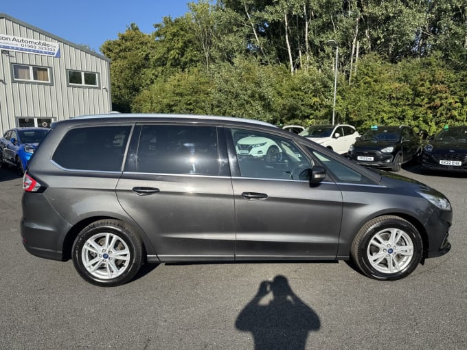 2025 Ford Galaxy