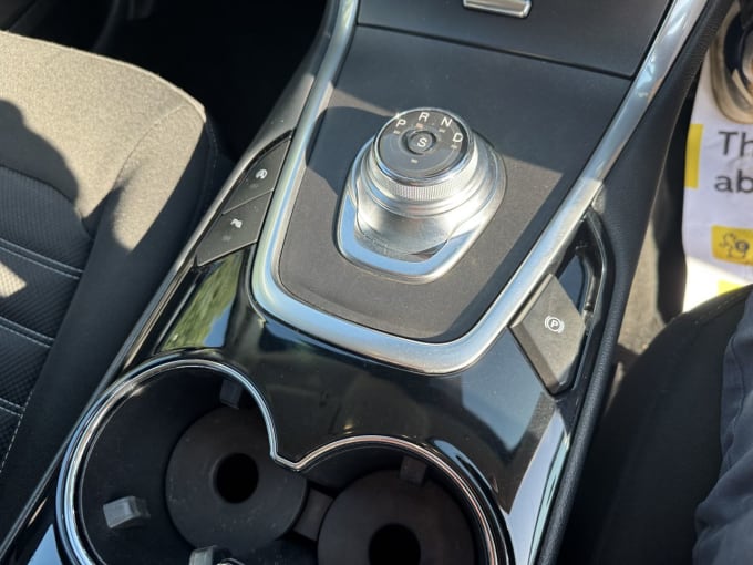 2025 Ford Galaxy