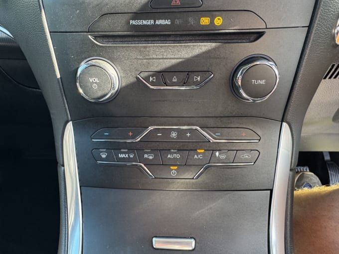 2025 Ford Galaxy