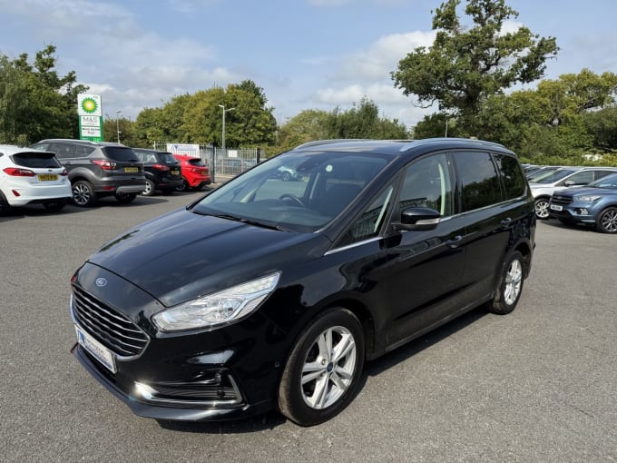 2025 Ford Galaxy