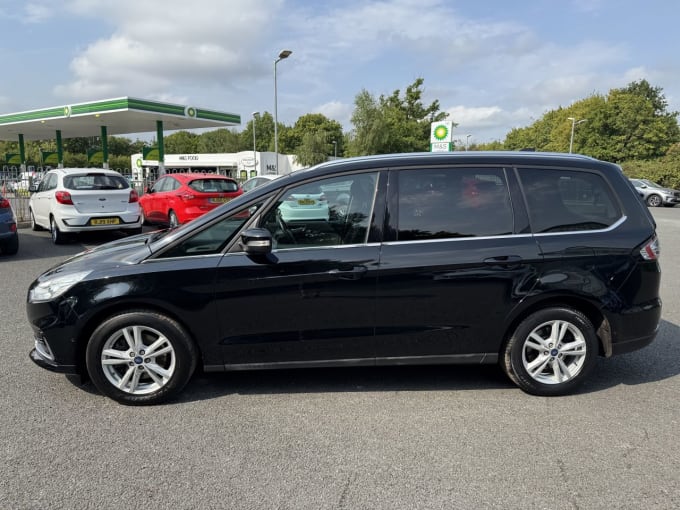 2025 Ford Galaxy