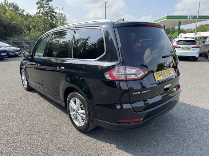 2025 Ford Galaxy