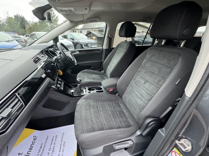 2025 Volkswagen Touran