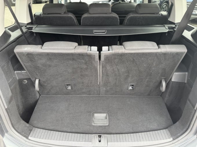 2025 Volkswagen Touran