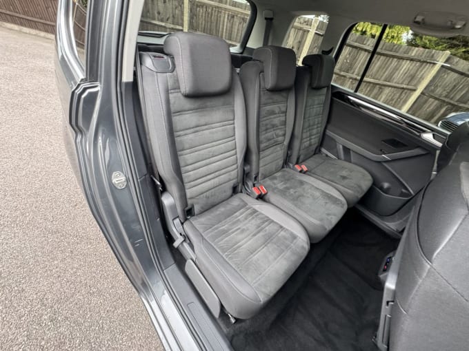2025 Volkswagen Touran