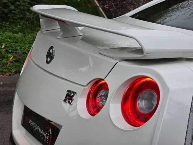 2025 Nissan Gt-r