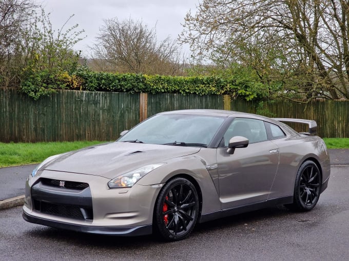 2024 Nissan Gt-r