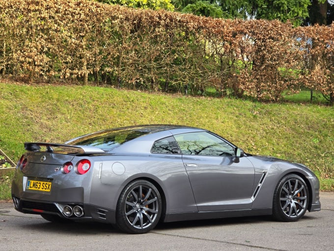 2025 Nissan Gt-r