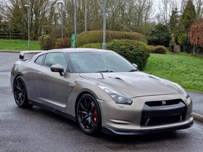 2024 Nissan Gt-r