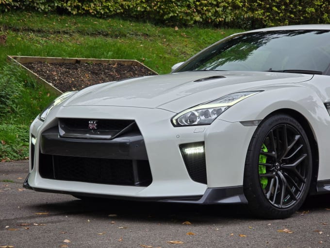 2025 Nissan Gt-r