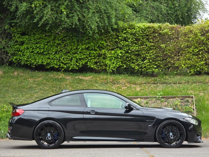 2025 BMW M4
