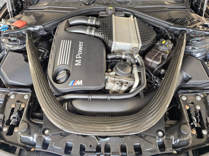 2025 BMW M4