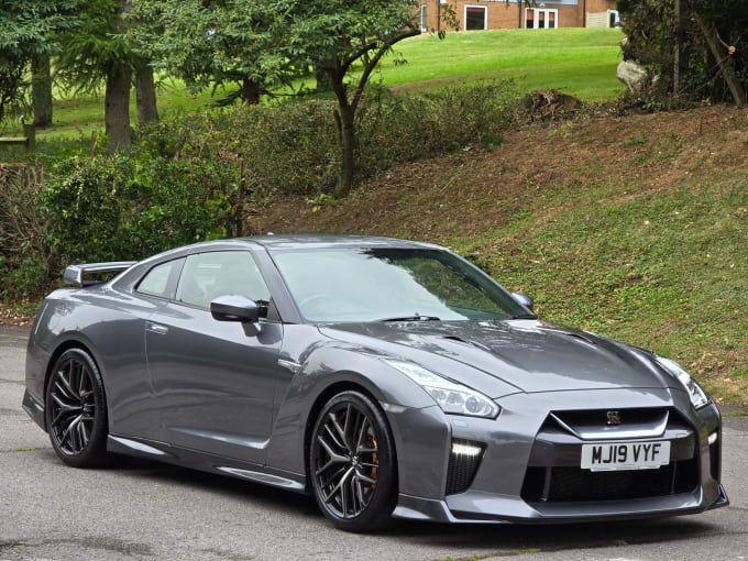 2024 Nissan Gt-r