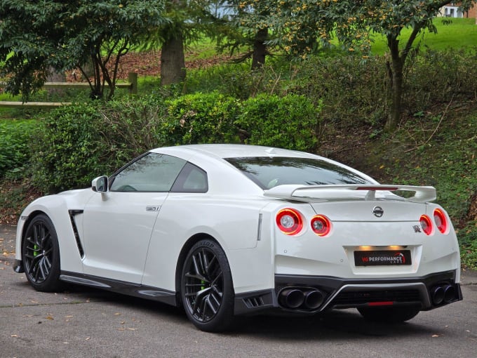 2025 Nissan Gt-r