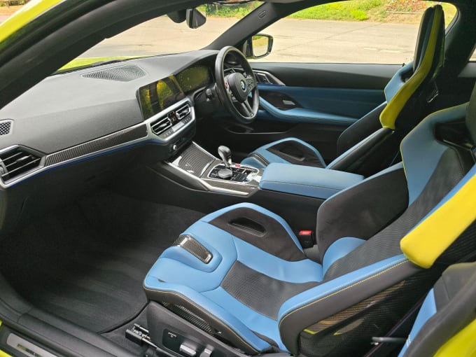 2025 BMW M4
