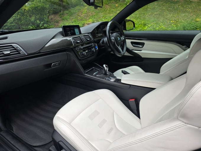2025 BMW M4