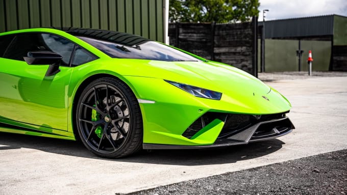 2025 Lamborghini Huracan