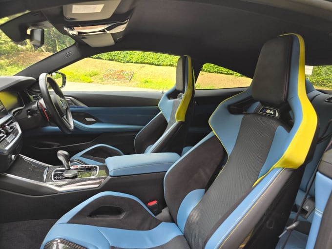 2025 BMW M4