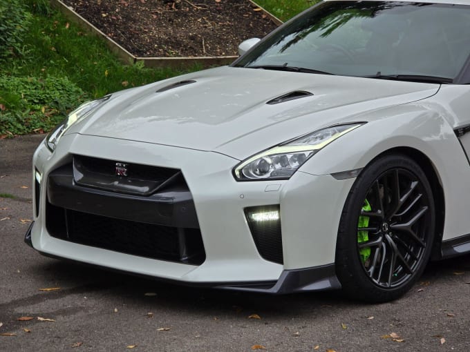 2025 Nissan Gt-r