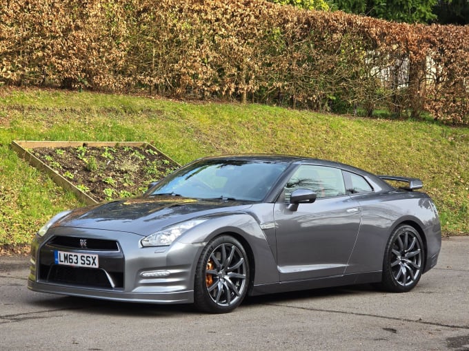 2025 Nissan Gt-r