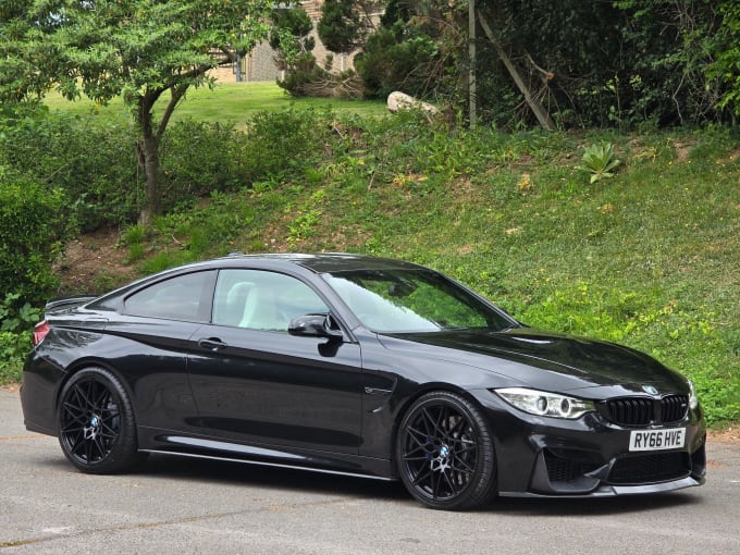 2025 BMW M4